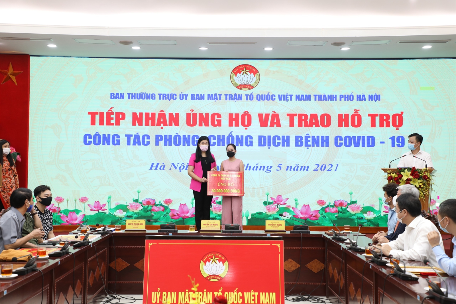 Eco Siberia Việt nam ủng hộ quỹ phòng chống dịch Covid-19 để mua vacxin cho người dân Thủ đô